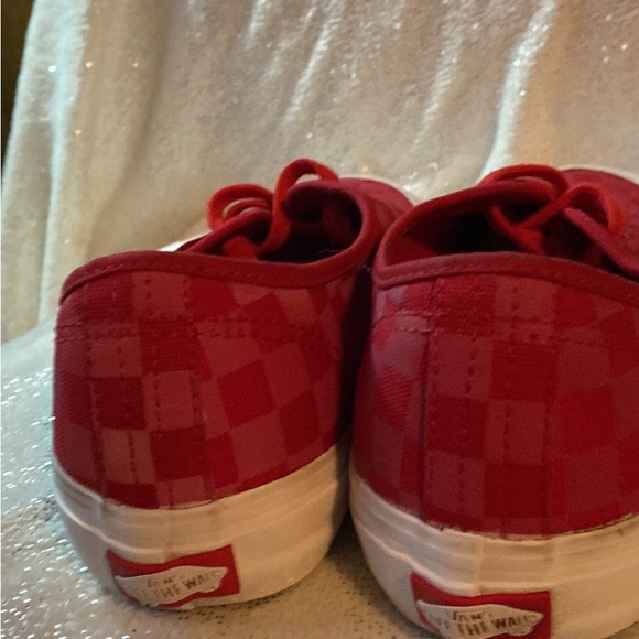 Men’s red vans size 8 $40 - Picture 5 of 5